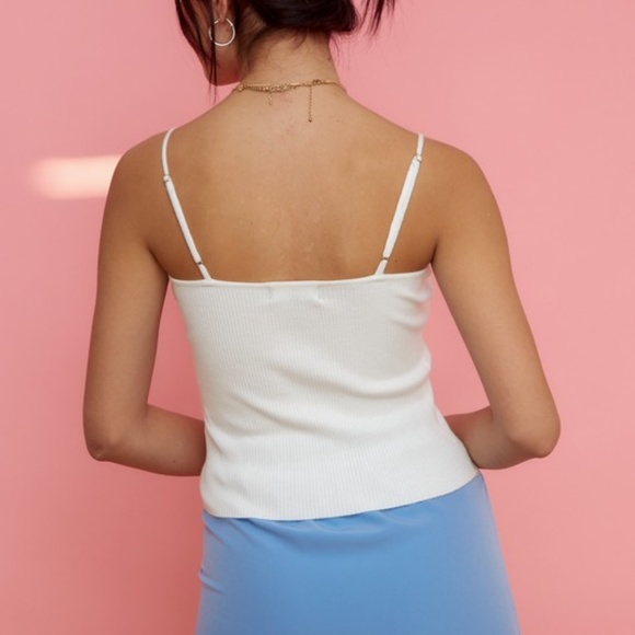 FRONT HOLE DETAIL SWEATER CAMI TANK TOP - Picture 3 of 8